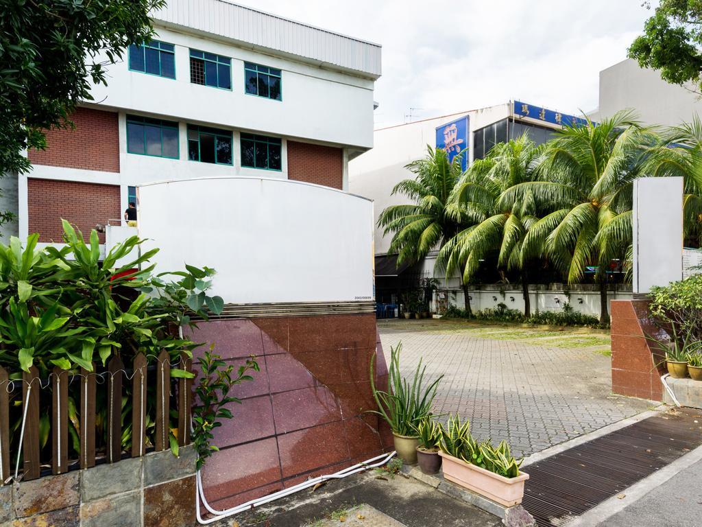 Reddoorz Near Aljunied Mrt Hotel Singapore Exterior photo